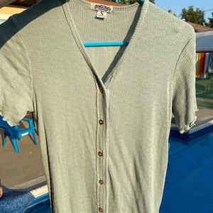 90’s mauve-y green blouse